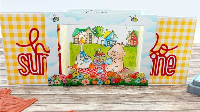 Theater box card: una finestra sul cortile